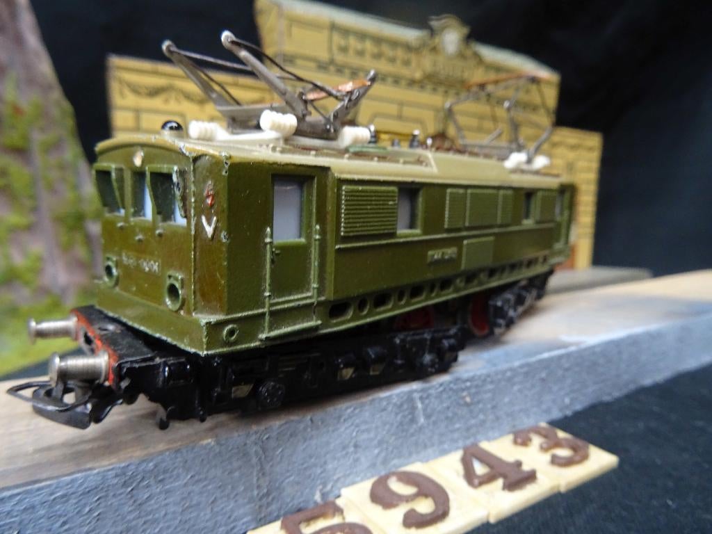 5943=Piko E 44 uit het D.D.R tijdperk.   103, Gebruikt, Gelijkstroom, Locomotief, Piko