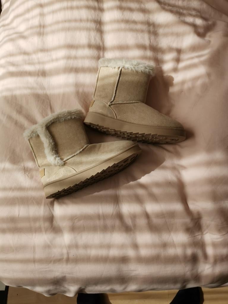 Lichtbruine laarzen met bont, maat 39, Ophalen of Verzenden, Bruin, Hoge laarzen