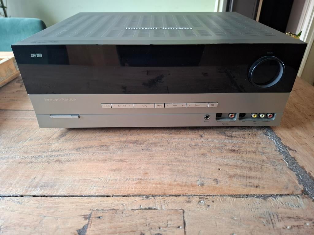 Harman/kardon AVR132. Surround receiver.+ Afstandsbediening, Zo goed als nieuw, 60 tot 120 watt, Ophalen, Overige merken