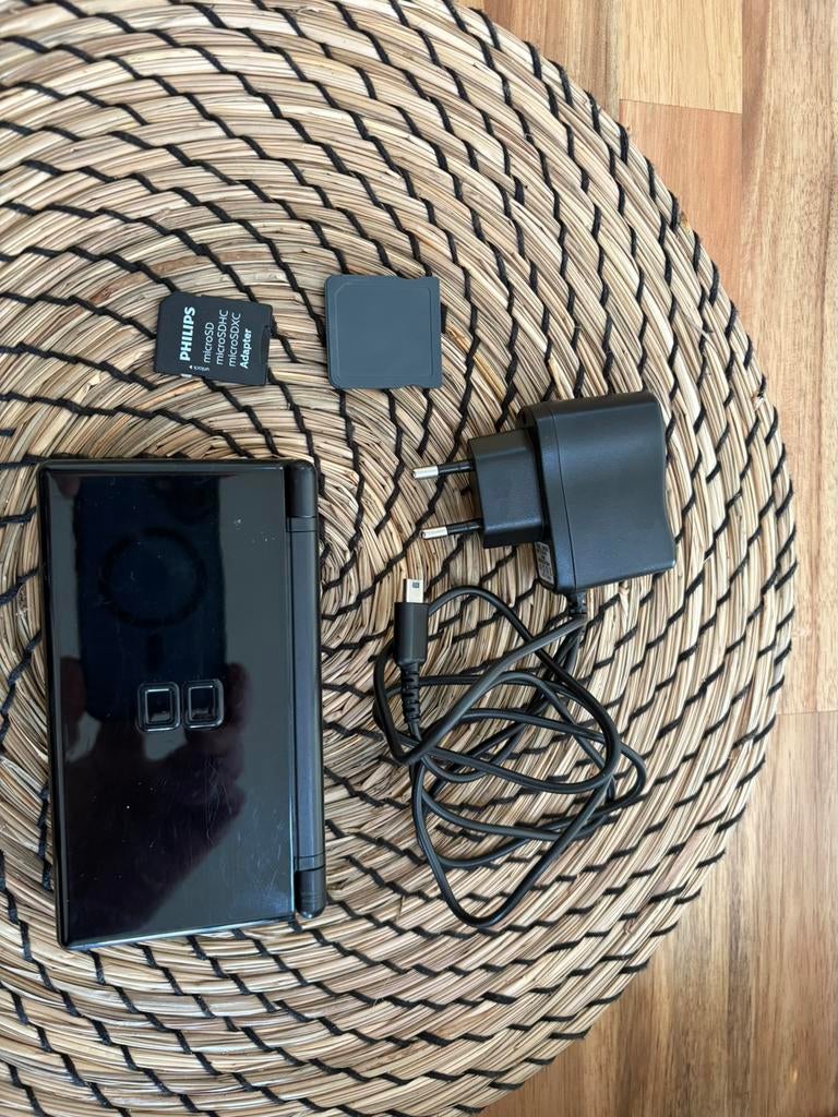Nintendo ds lite, Spelcomputers en Games, Spelcomputers | Nintendo DS, Ophalen of Verzenden, Zo goed als nieuw, Zwart, DS Lite