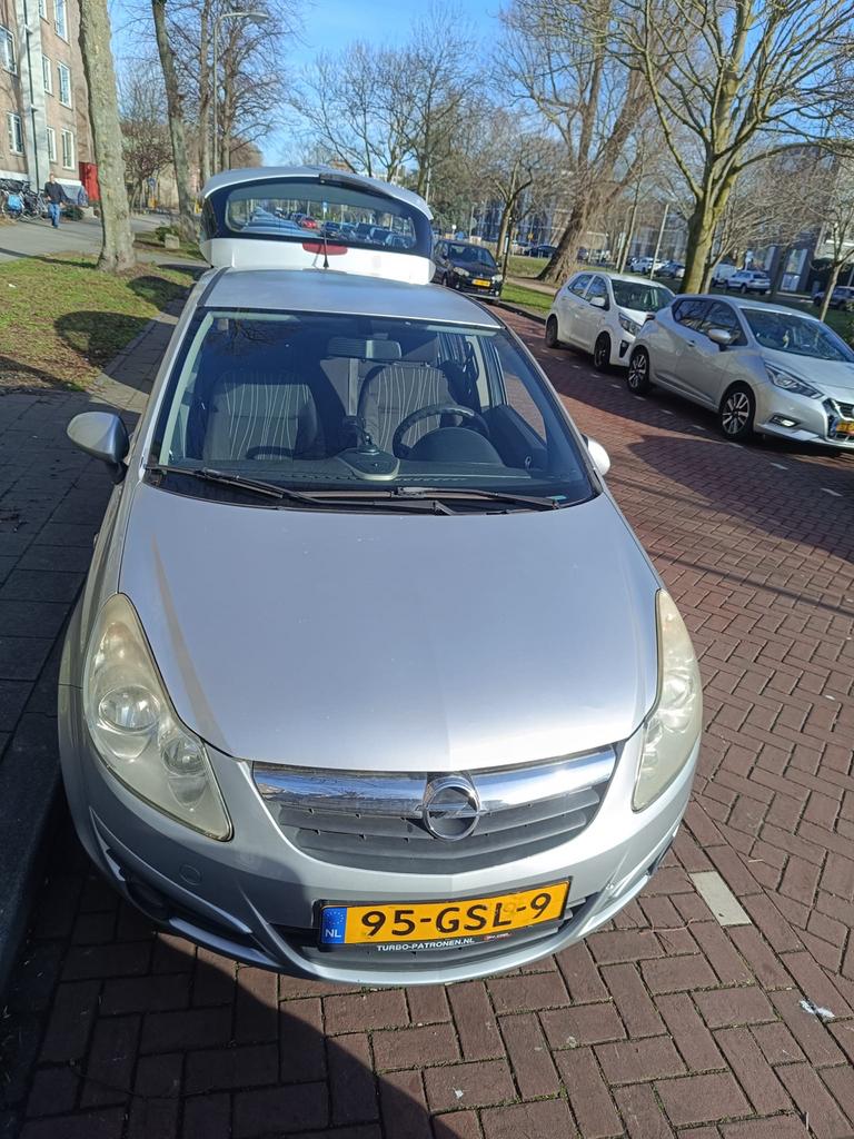 Opel Corsa 1.4 16V 5D 2008 Grijs, Voorwielaandrijving, 1063 kg, 4 cilinders, 49 €/maand