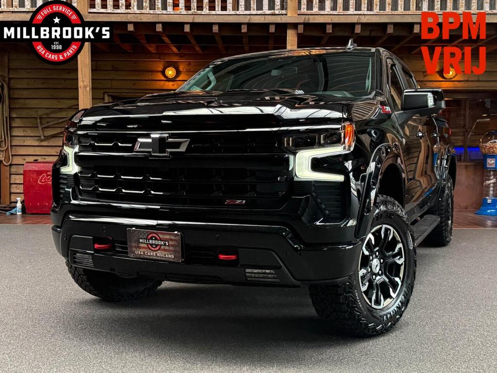 Chevrolet Silverado Z71 Trailboss 360 graden camera, Auto's, Automaat, Startonderbreker, 8 cilinders, 4 stoelen