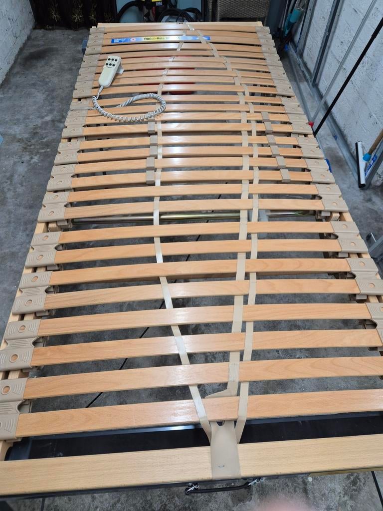 Elektrisch verstelbare lattenbodem DEWERT DUO 5 (2-motorig), Ophalen, Gebruikt, 90 cm, Eenpersoons