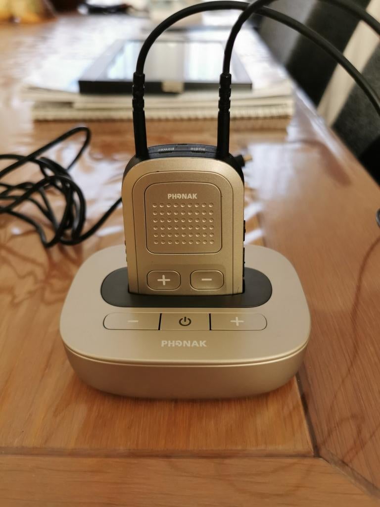 Phonak ComPilot II - Bluetooth streamer voor hoortoestellen, Ophalen of Verzenden, Gebruikt