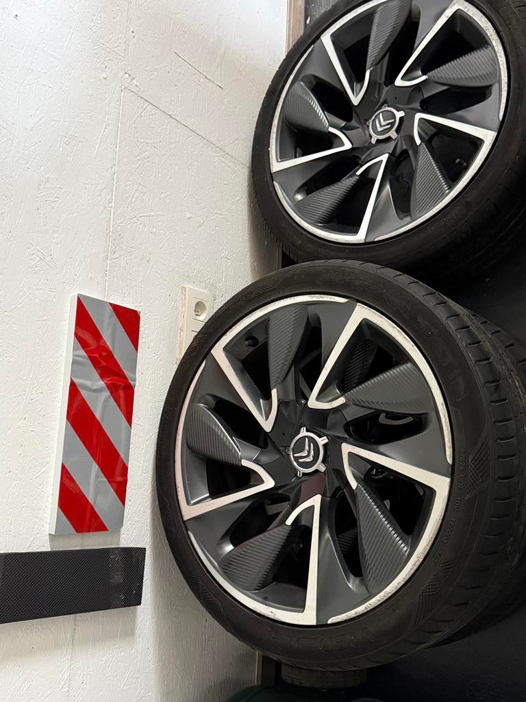 Citroen/DS  /puegeot Banden met velgen 235-40-R19, 19 inch, Ophalen of Verzenden, 235 mm, Band(en)