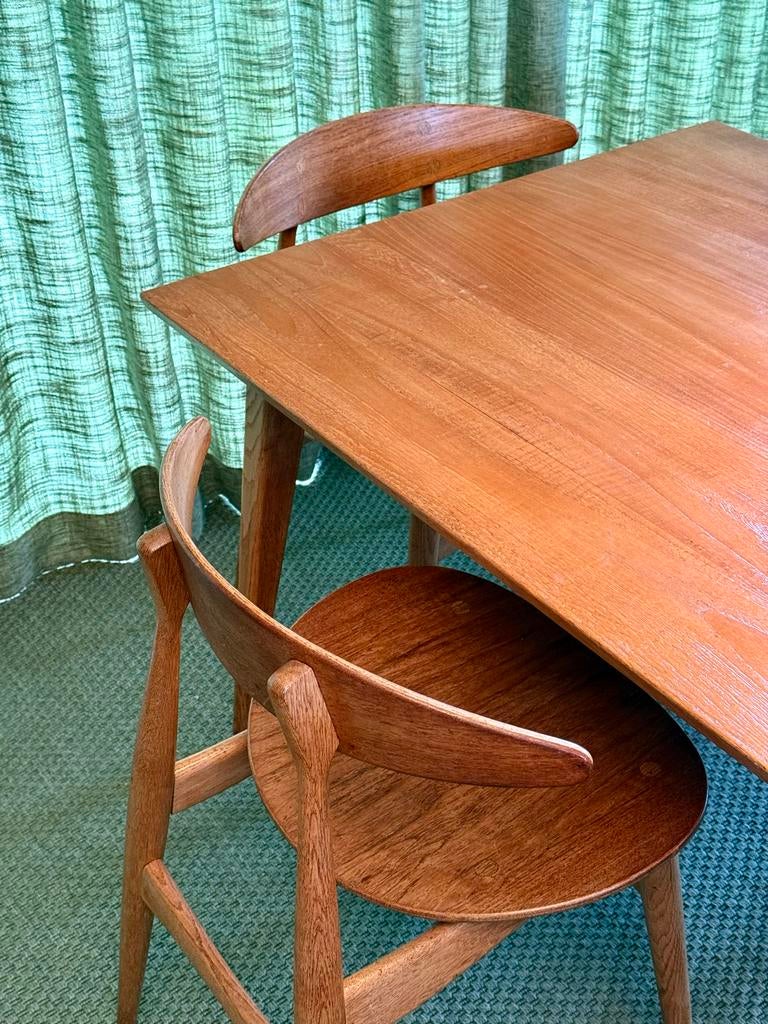 Zes teakhouten Hans Wegner CH 33 eetstoelen uit 1960, Ophalen