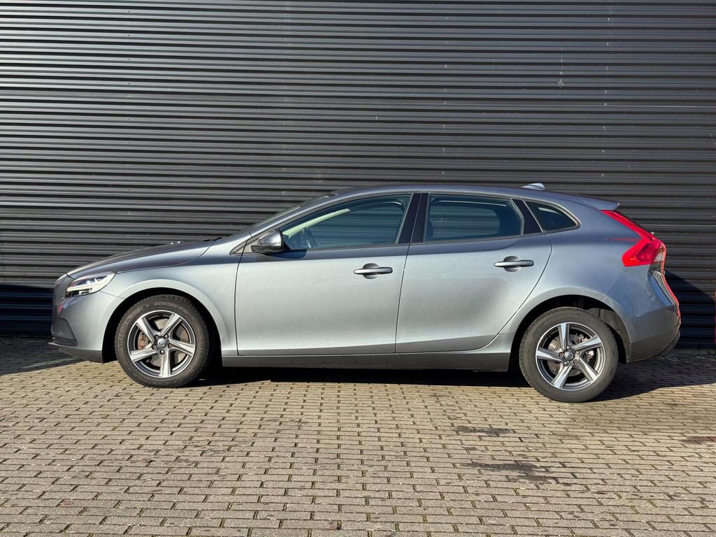 Volvo V40 1.5 T2 Polar+ | Navi | Cruise | LED | Stoelverwarm, Euro 6, 700 kg, 122 pk, Origineel Nederlands