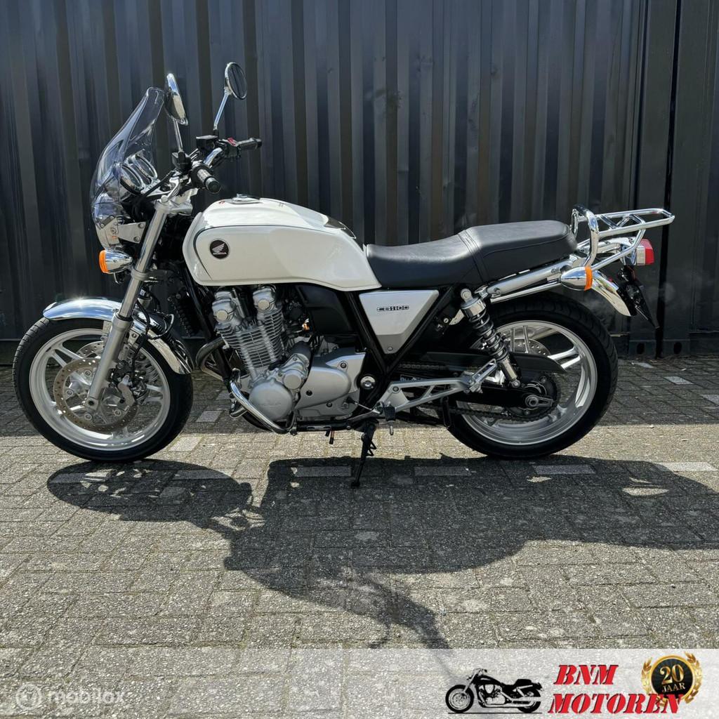 Honda CB1100 ABS - foto 2