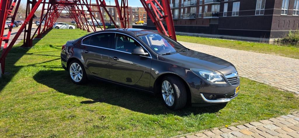 Opel insignia, Automaat, Leder, Vierwielaandrijving, Particulier