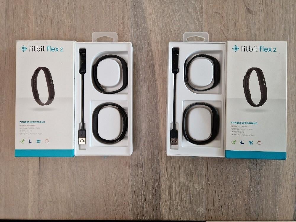 2x FitBit Flex 2 exclusief trackers, Gebruikt, Zwart, Ophalen of Verzenden, Fitbit