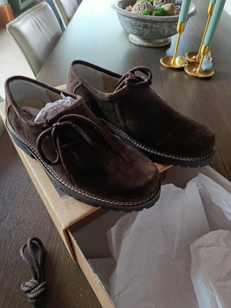Almsach bruine suède trachten schoenen 41 nieuw, Almsach trachten, Bruin, Overige typen, Nieuw