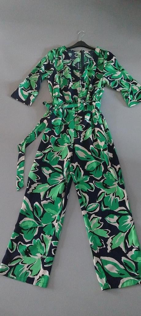 Prachtige Voorjaars Jumpsuit Maat M rits achter NIEUW, Ophalen of Verzenden, Nieuw, Maat 38/40 (M), Groen
