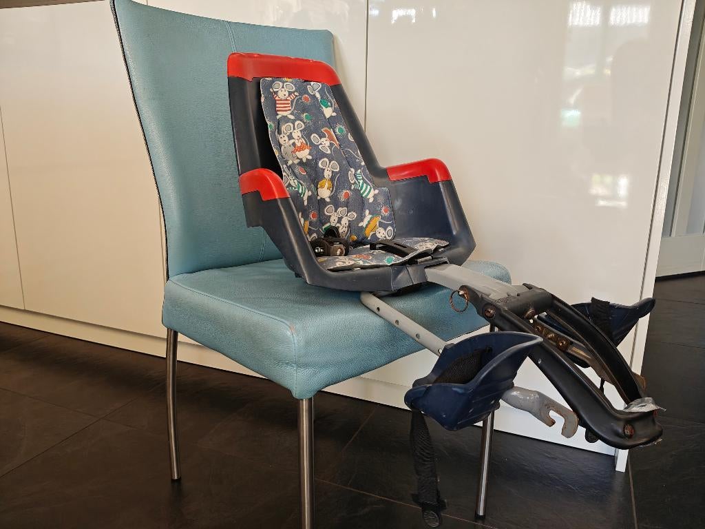 Fietsstoeltje, Ophalen, Gebruikt, Bobike, fietszitje voor achterop., Voetsteuntjes