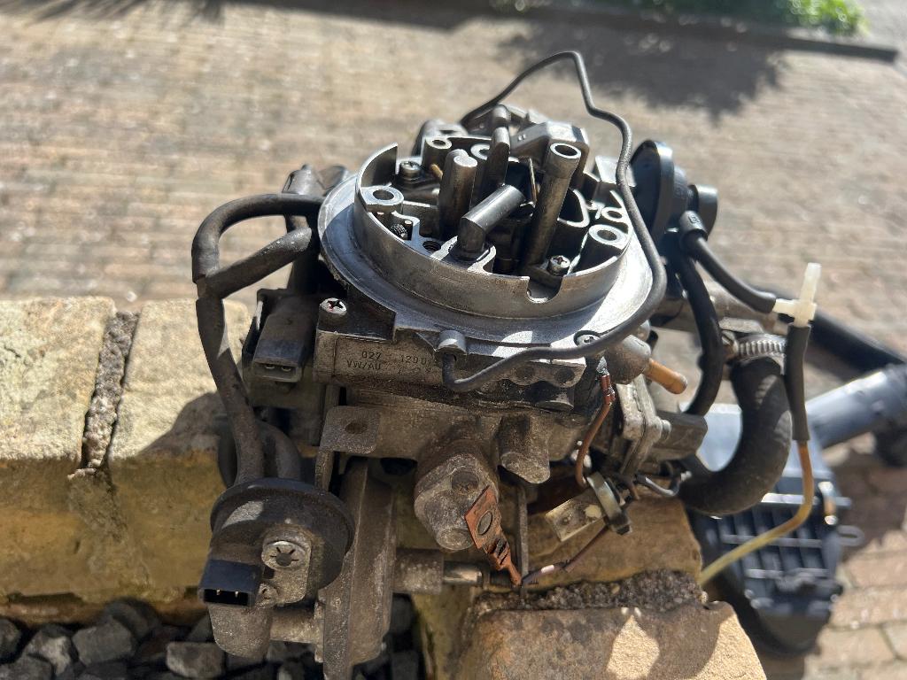 Pierburg carburateur 2B compleet met luchtfilterhuis, Auto-onderdelen, Ophalen of Verzenden, Gebruikt, Volkswagen