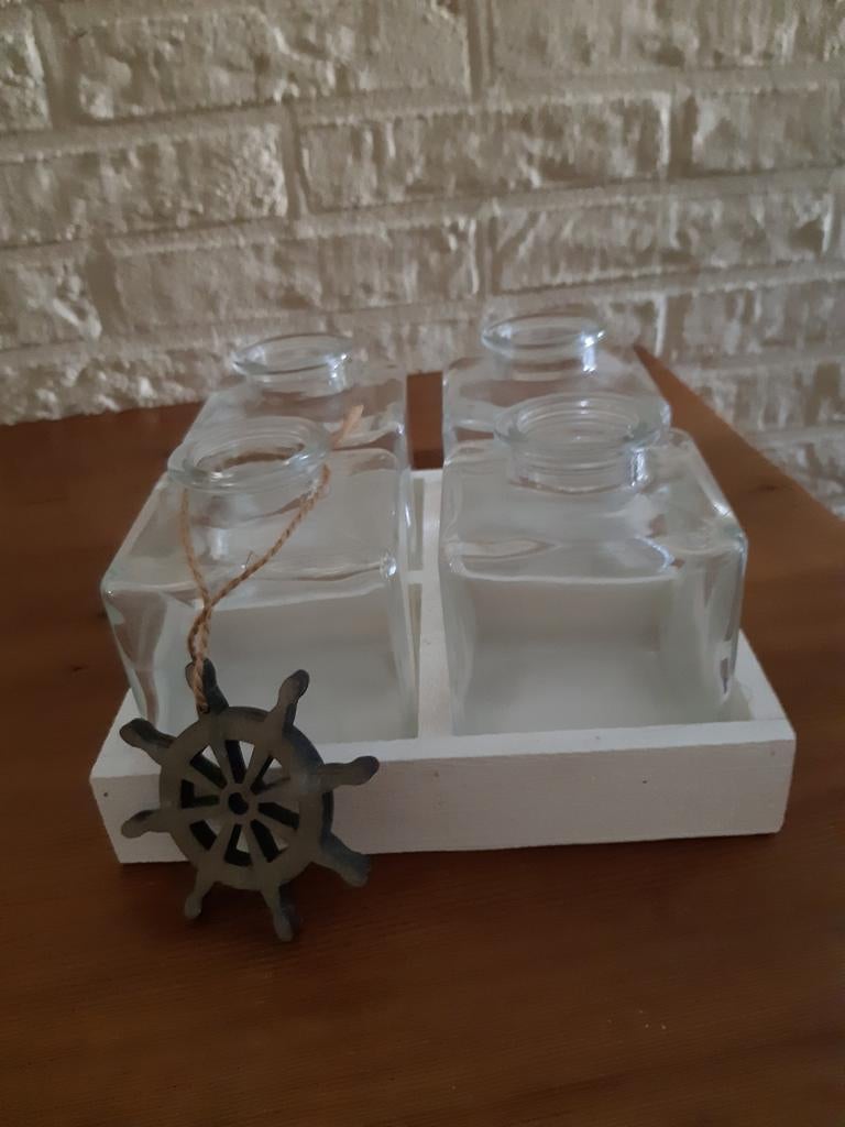 3 verschillende standaarden met glazen potjes, Ophalen of Verzenden