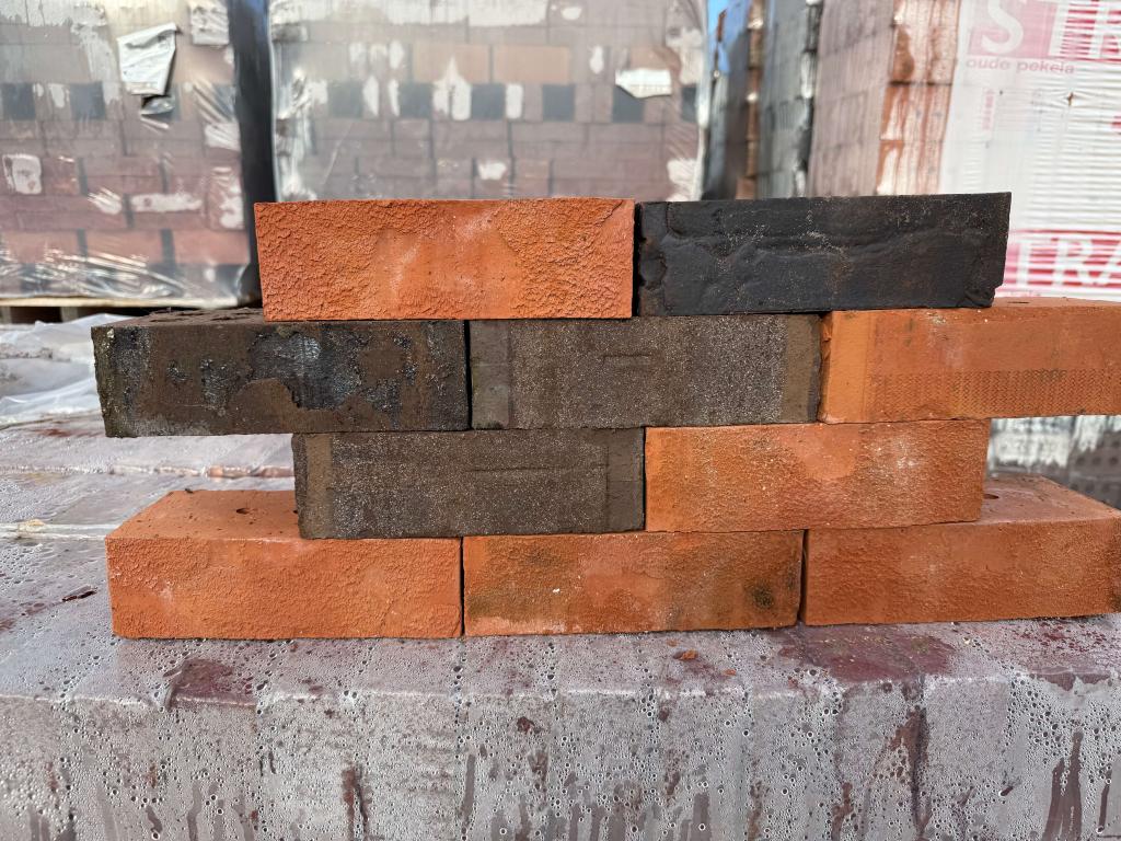 Gevelsteen Vuilwerk Dikformaat v.a. € 155,00/1000 GOEDKOOP!!, Doe-het-zelf en Verbouw, Metselstenen, Niet ingevuld, Niet ingevuld