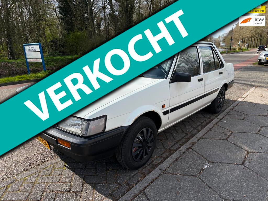 Toyota Corolla 1.3 DX (2027 OLDTIMER)!, Stof, Gebruikt, 4 cilinders, 840 kg