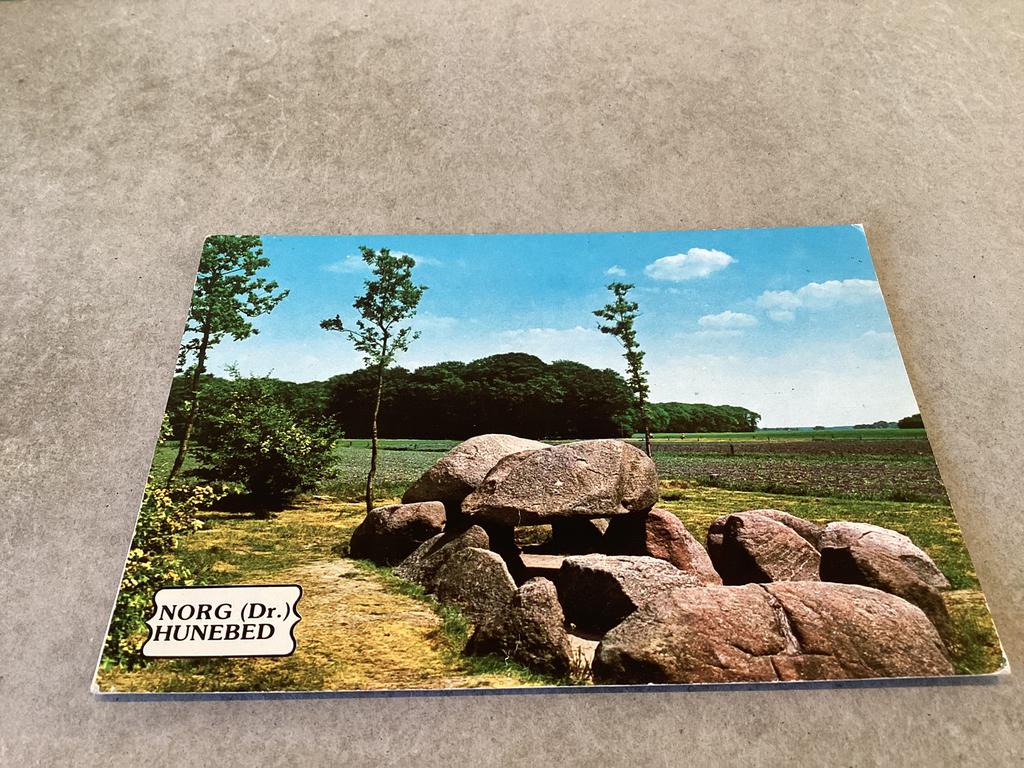 Norg.     Hunebed, Ophalen of Verzenden