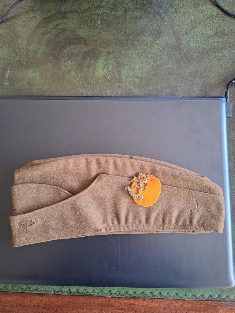 KWARTIERMUTS PRINCES IRENE, Verzamelen, Militaria | Tweede Wereldoorlog, Ophalen of Verzenden, Helm of Baret