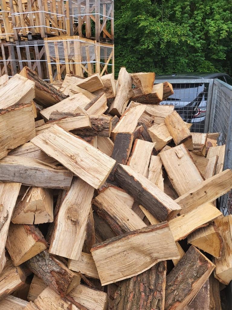 Droog Eiken 80% Berk 20% brandhout haardhout gratis bezorgd, 6 m³ of meer, Ophalen, Eikenhout, Blokken