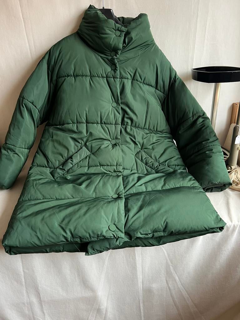 Monki groene dikke winterjas met drukknoop sluiting maat M, Kleding | Dames, Ophalen of Verzenden, Zo goed als nieuw, Maat 38/40 (M)