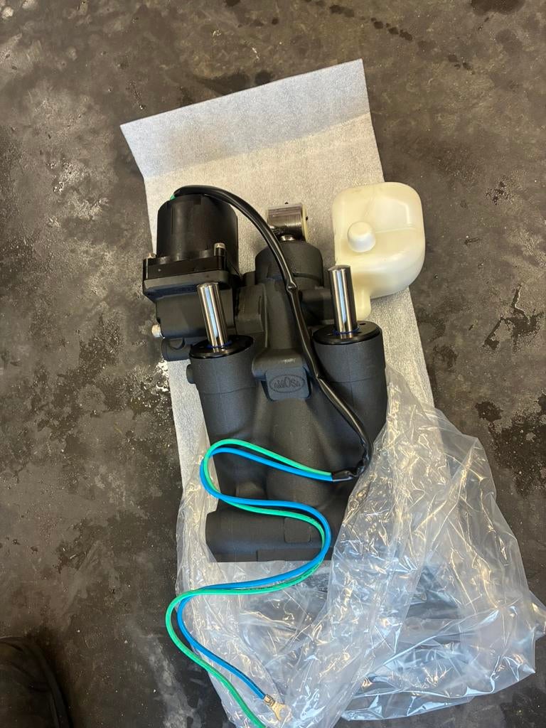 Nieuwe complete Powertrim, met garantie, Yamaha Suzuki Honda, Amosa, Nieuw, Ophalen of Verzenden, Motor en Techniek