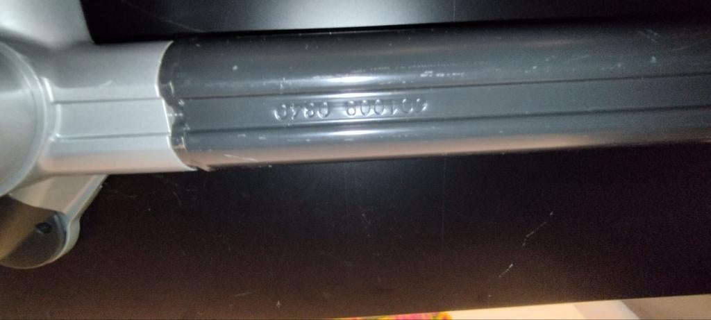 Ahrend Bureau - 200x120cm - Hoogte Verstelbaar, Ophalen of Verzenden