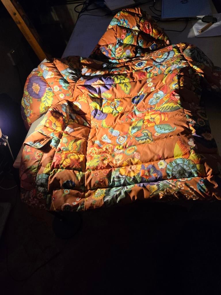 Olijfkleurige gewatteerde jas met bloemenprint - Maat M, Maat 38/40 (M), Oilily, Bruin, Ophalen of Verzenden