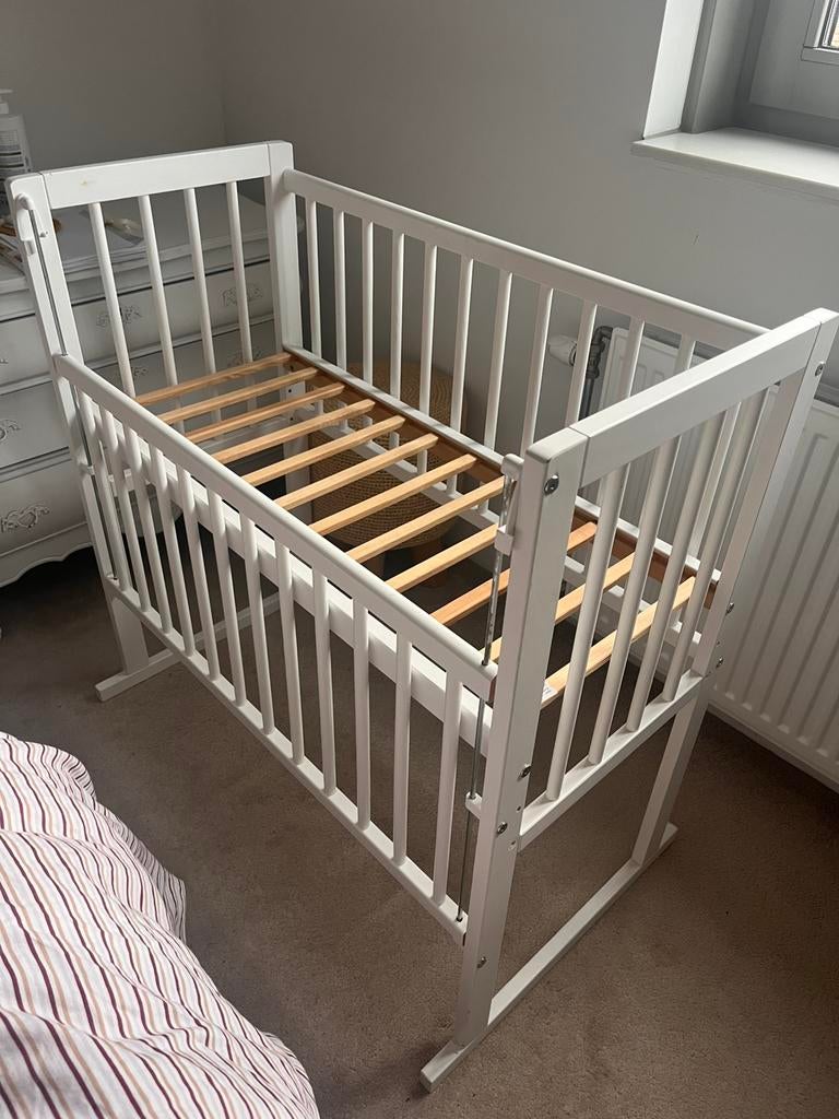 Co sleeper petite amelie wit hout, Kinderen en Baby's, Babywiegjes en Ledikanten, Zo goed als nieuw, Wieg, Ophalen