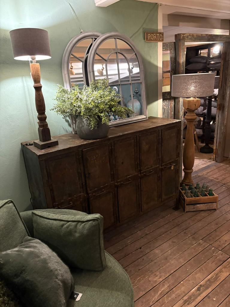 Unieke oude kast kasten tafel dressoir wandpaneel lamdelijk, Ophalen of Verzenden, Nieuw, 25 tot 50 cm, Landelijk industrieel vintage