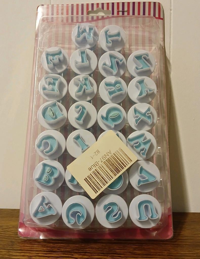 Alfabet Uitstekers voor Fondant/Marsepijn, Ophalen of Verzenden, Nieuw, Versiering, Overige