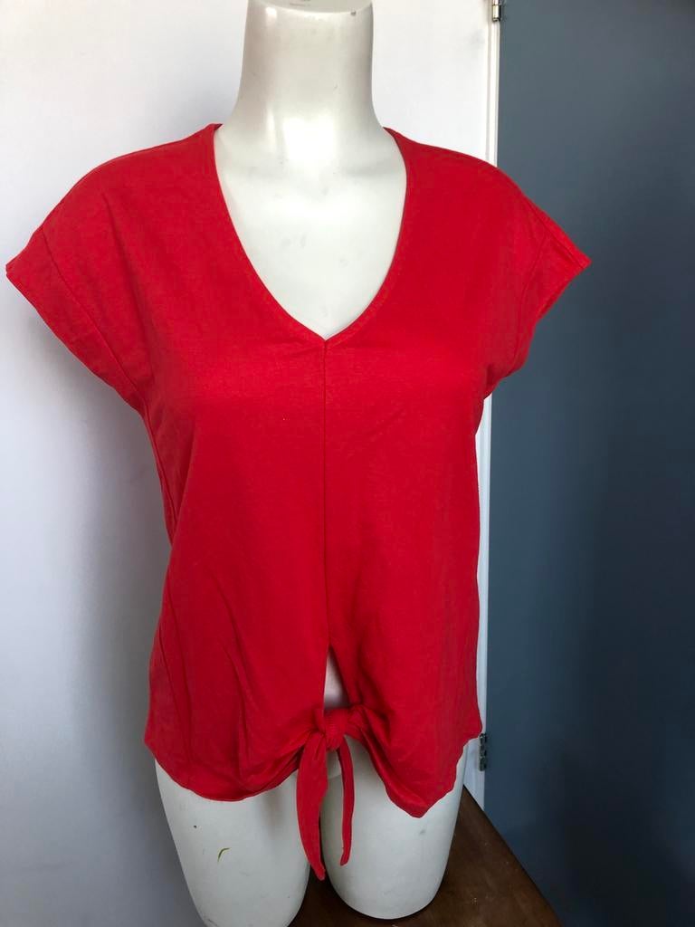 Free/quent rood knoop topje xs, Ophalen of Verzenden, Zo goed als nieuw, X, Zonder mouw