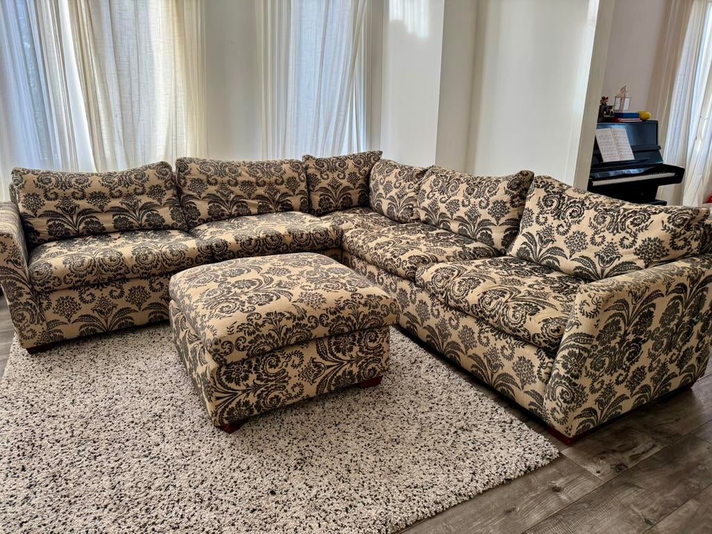 Large 3 piece sofa with extra large footstool, Huis en Inrichting, Ophalen, Gebruikt, 100 tot 125 cm, Hoekbank