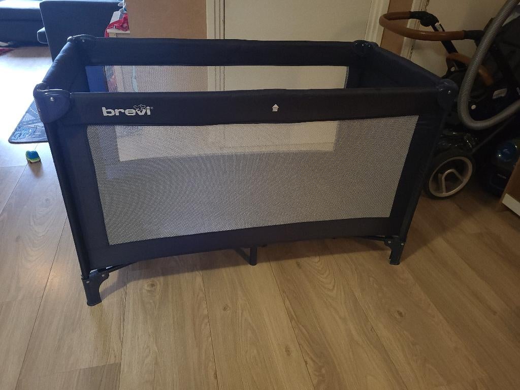 Campingbedje Brevi, Kinderen en Baby's, Babywiegjes en Ledikanten, Ophalen, Zo goed als nieuw, Reisbedje
