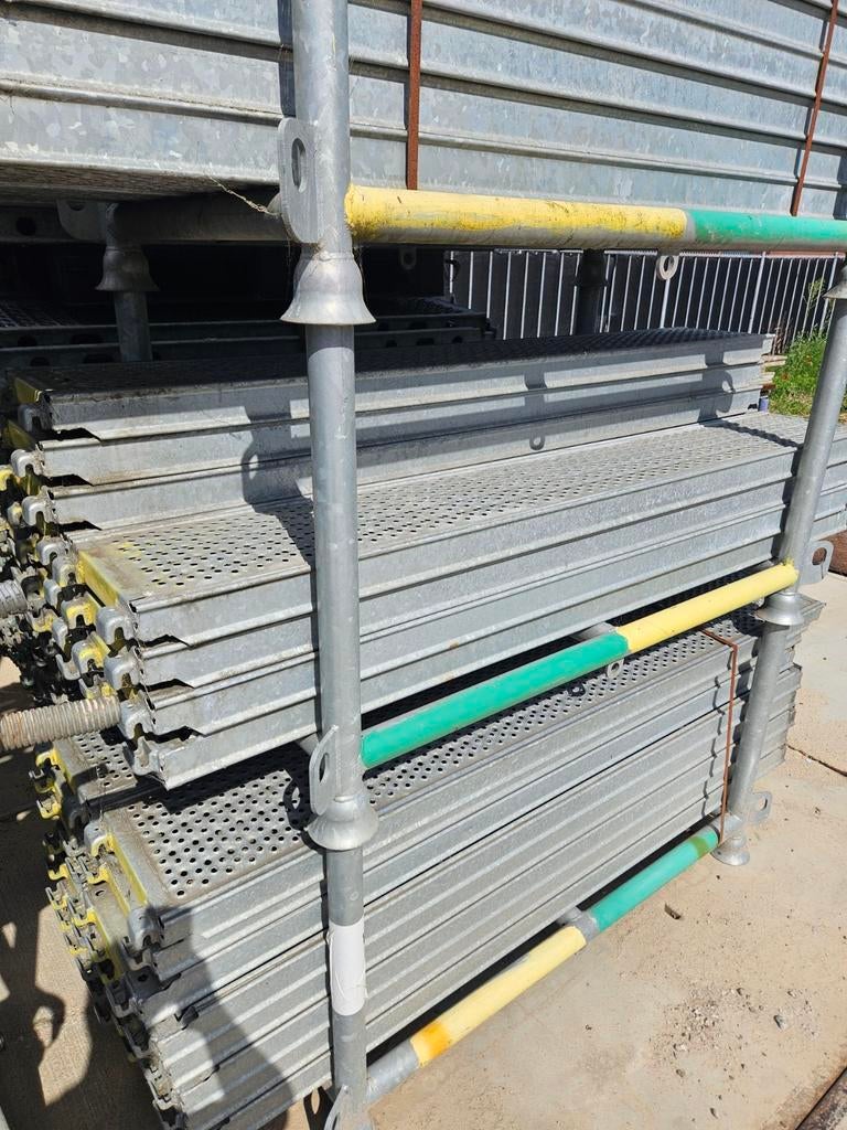 Stalen oprijplaten 2,00 mtr lang (32cm breed)

Z.g.a.n., Doe-het-zelf en Verbouw, Steigers, Zo goed als nieuw, Overige typen, Ophalen