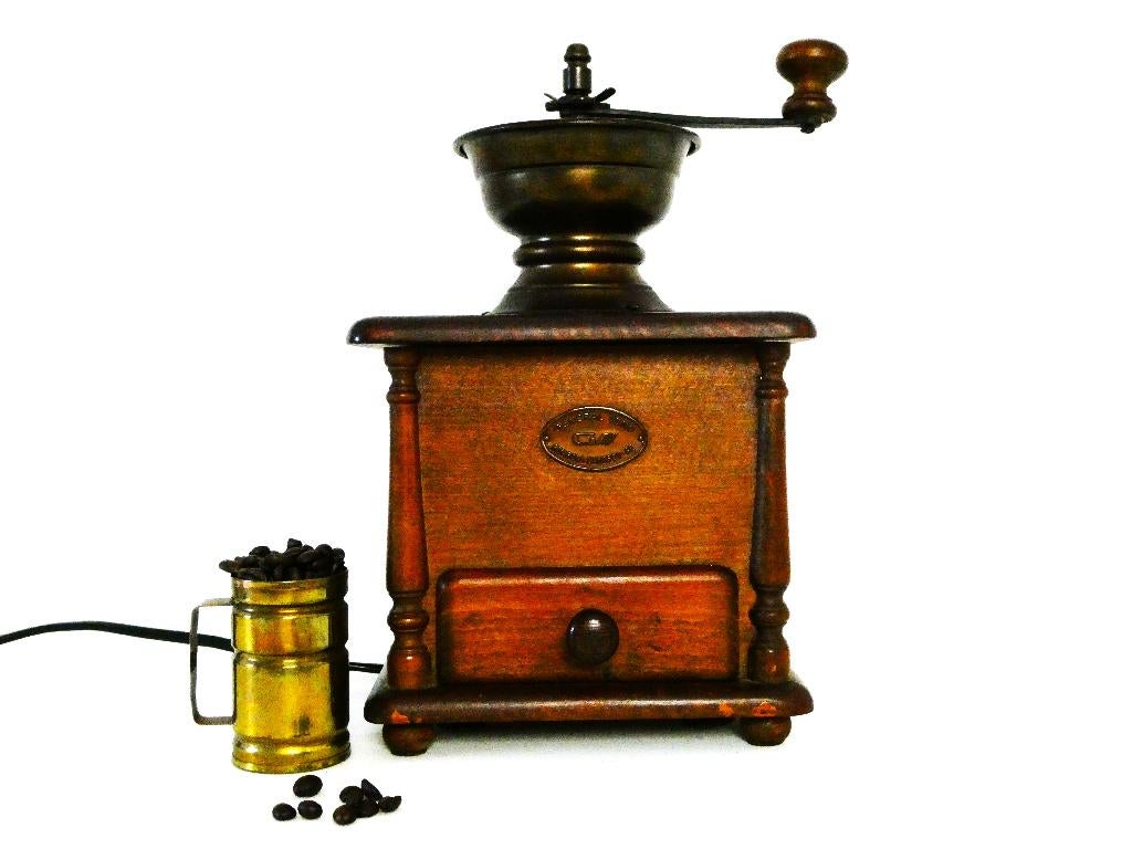 Electrische koffiemolen naar antiek schootkoffiemolen model, Ophalen of Verzenden