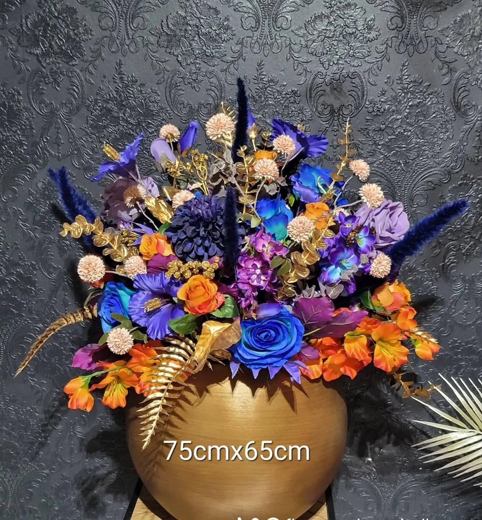 Prachtig bloemstuk in gouden vaas, Ophalen of Verzenden, Nieuw, Binnen