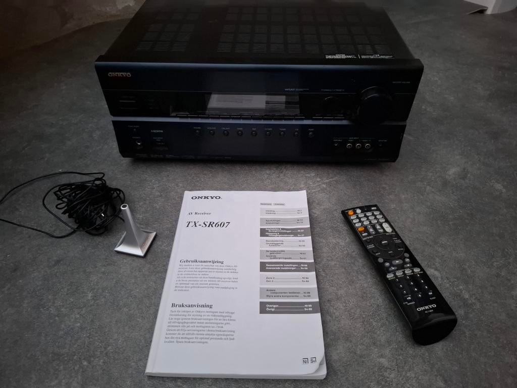 Nette Surround Set - Onkyo TX-SR607 Receiver, Ophalen, Zo goed als nieuw, 5.1-systeem