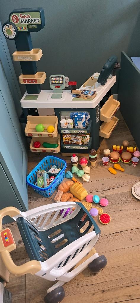 Super market winkeltje, Kinderen en Baby's, Speelgoed | Houten speelgoed, Ophalen, Zo goed als nieuw, Meubelstuk of Keukentje