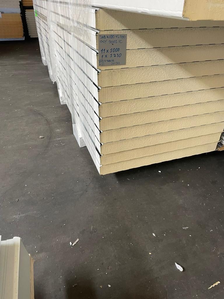 Sandwichpanelen – Dakpanelen – 100mm dik - meerdere lengtes, Doe-het-zelf en Verbouw, Platen en Panelen, Ophalen, Zo goed als nieuw