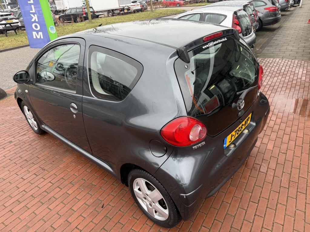 Toyota Aygo 1.0-12V | €250,- KORTING PAASACTIE | 3drs airc, Gebruikt, 4 cilinders, 4 stoelen, 68 pk
