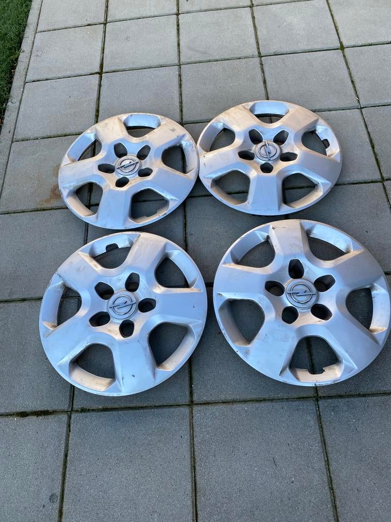 Wieldoppen opel 16 inch, Auto diversen, Wieldoppen, Ophalen of Verzenden, Zo goed als nieuw