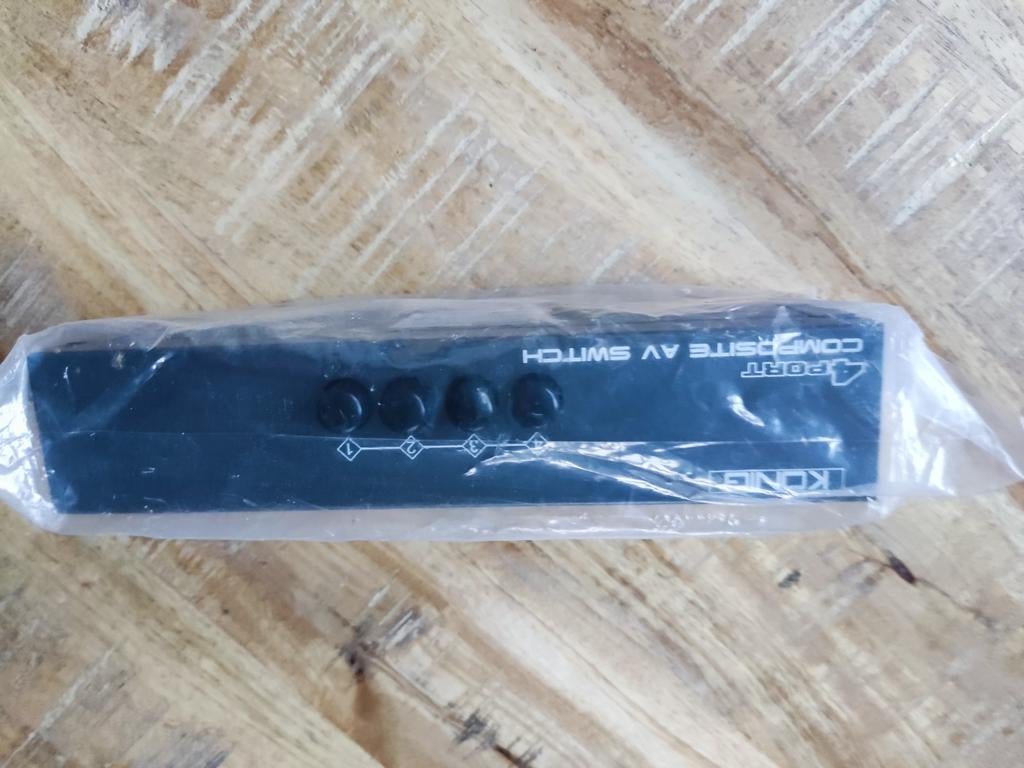 Konig composite AV switch nieuw, Ophalen of Verzenden, Nieuw