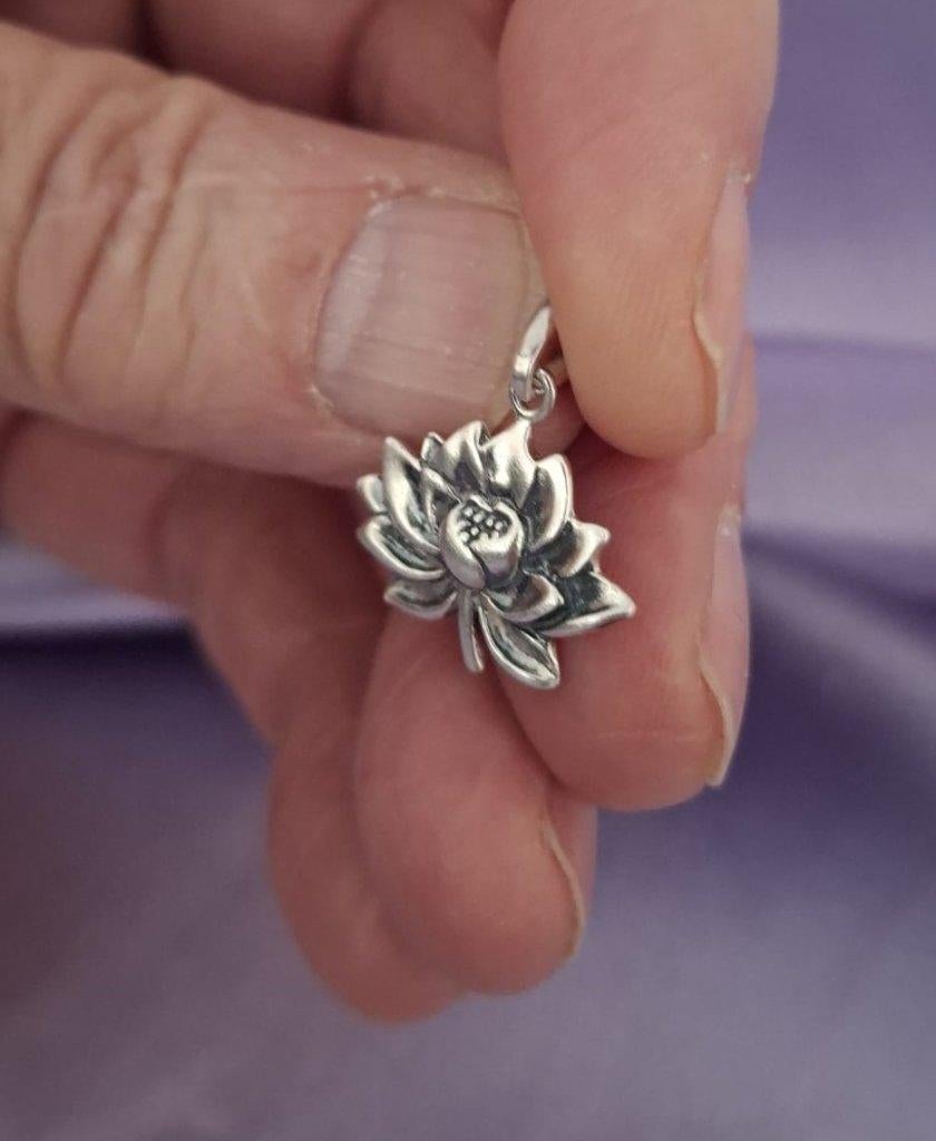 Zilveren waterlelie kettinghangertje, Verzenden, Nieuw, Bloem of Plant, Zilver