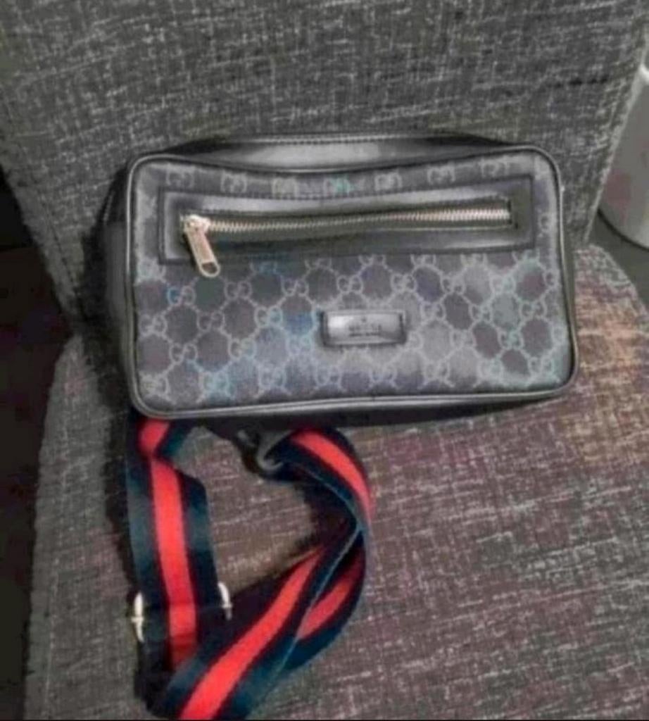 Gucci shoulderbag/ heuptas, Ophalen of Verzenden, Zwart
