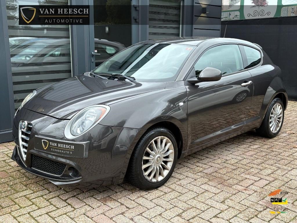 Citroen C3 2014 + Alfa Romeo Mito 2014 + Mercedes A-klasse 8, Ophalen, Handgeschakeld, Benzine, Overige kleuren