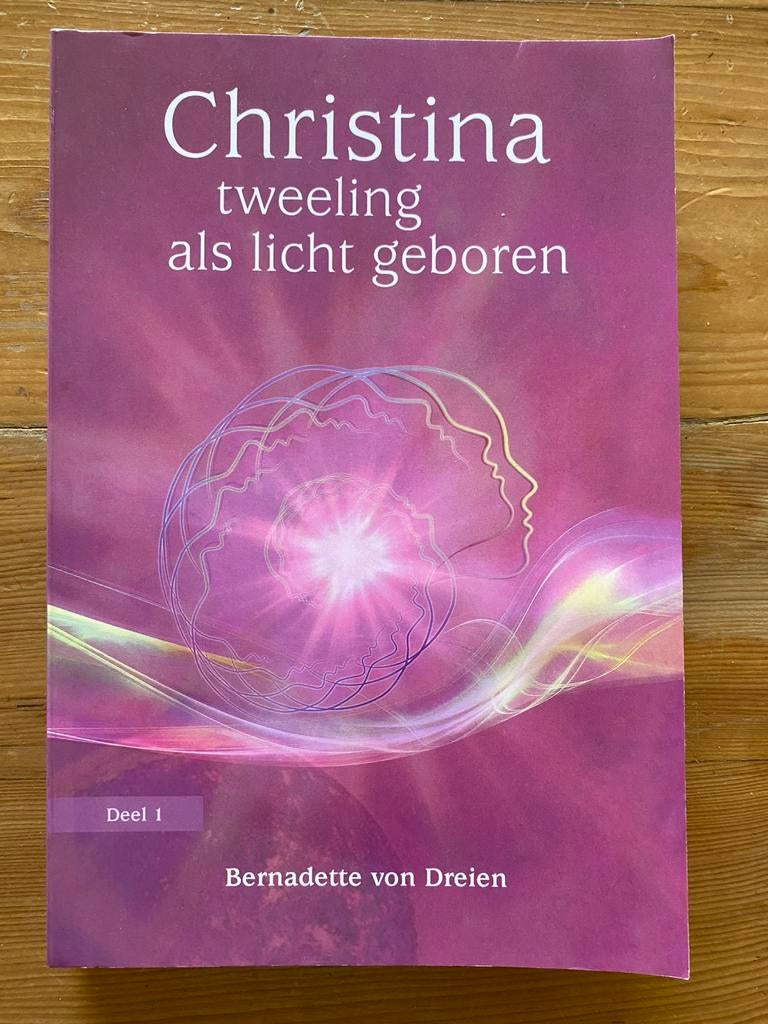 Christina, tweeling als licht geboren- Bernadette von Dreien, Ophalen of Verzenden, Achtergrond en Informatie