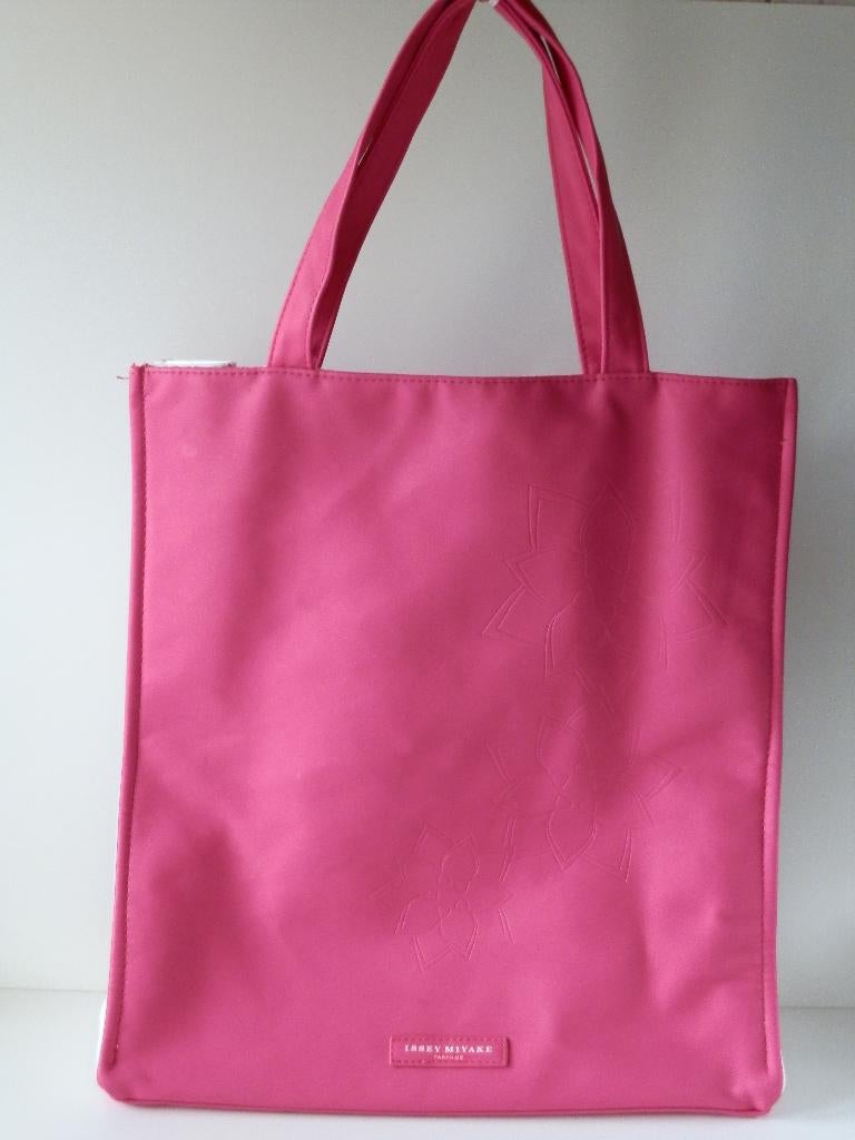 Issey Miyake damestas. Shoppertas., Ophalen of Verzenden, Zo goed als nieuw, Overige kleuren, Shopper