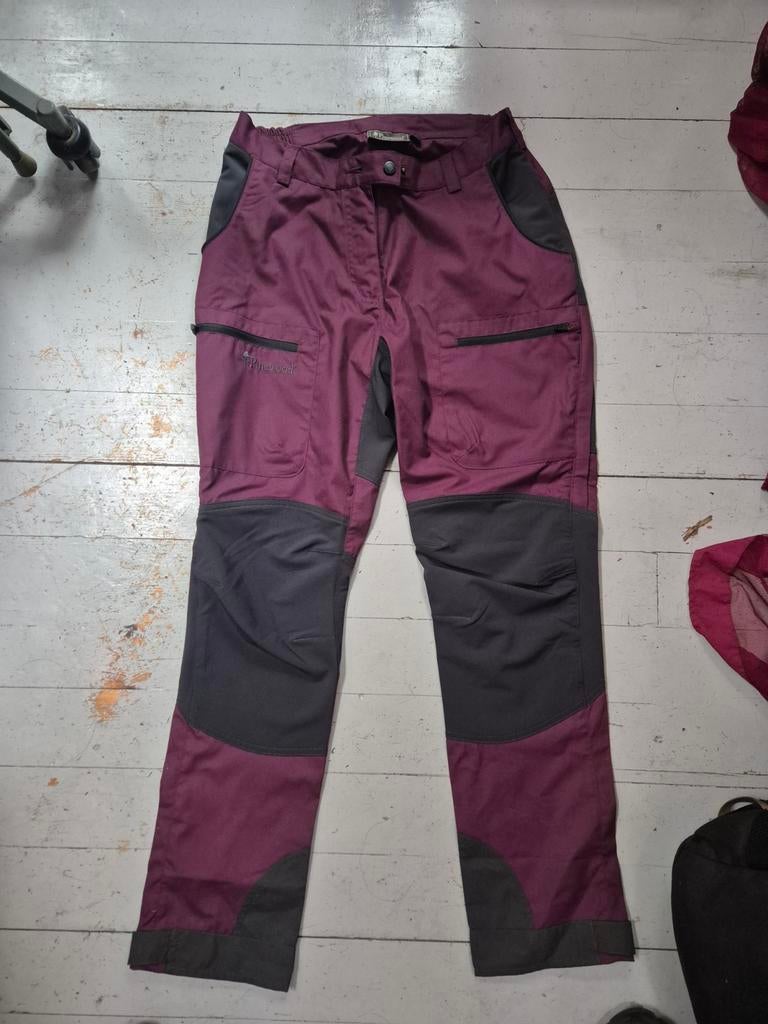 Pinewood outdoor trousers, Maat 38/40 (M), Pinewood, Paars, Nieuw