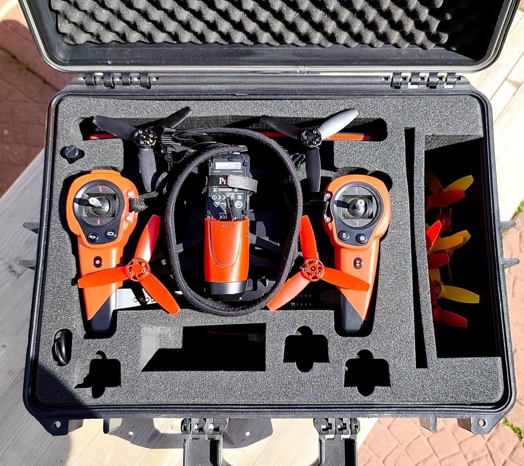 Parrot Bebop drone + sky controller + container, Audio, Tv en Foto, Drones, Gebruikt, Cameradrone, Standaard kwaliteit, Parrot